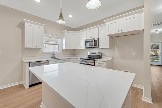 3802 Golden Acres Circle, Crestview, FL 32539