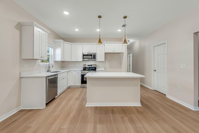 3802 Golden Acres Circle, Crestview, FL 32539