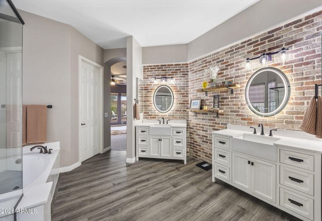 32646 N 42ND Place, Cave Creek, AZ 85331