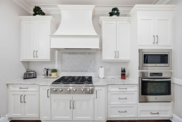 917 Cambridge Hall Loop, Apex, NC 27539