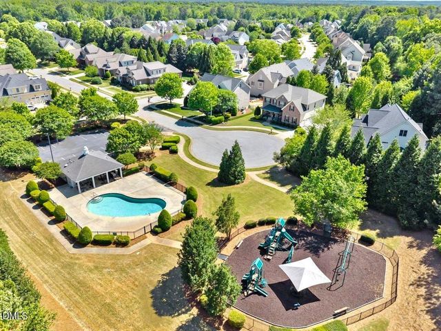 917 Cambridge Hall Loop, Apex, NC 27539