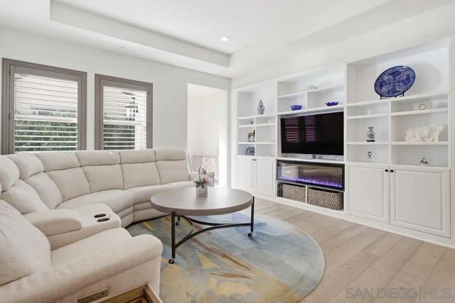 7938 Lusardi Creek Ln, San Diego, CA 92127