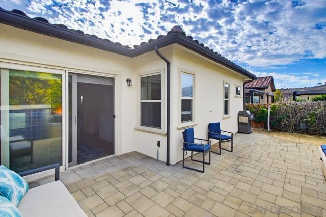 7938 Lusardi Creek Ln, San Diego, CA 92127