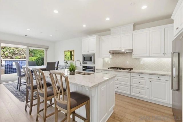 7938 Lusardi Creek Ln, San Diego, CA 92127