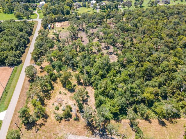 145 Cr-849, Brazoria, TX 77422