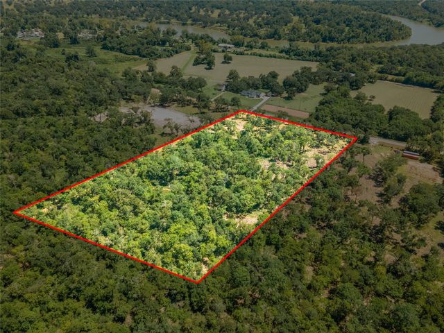145 Cr-849, Brazoria, TX 77422