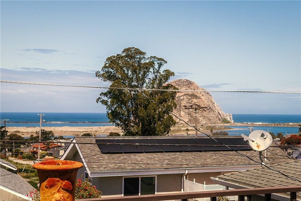 Image 17 of property listing at 487 & 489 Estero, Morro Bay, CA 93442