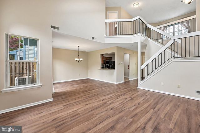 9 MINIVER CT, Mount Laurel, NJ 08054