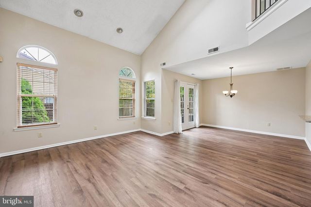 9 MINIVER CT, Mount Laurel, NJ 08054