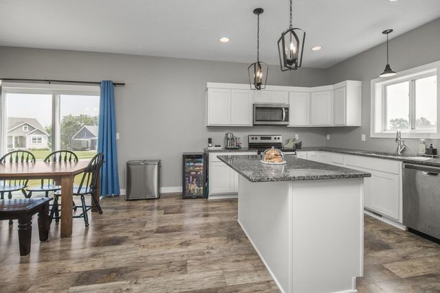 1114 Susan Lane, Roberts, WI 54023