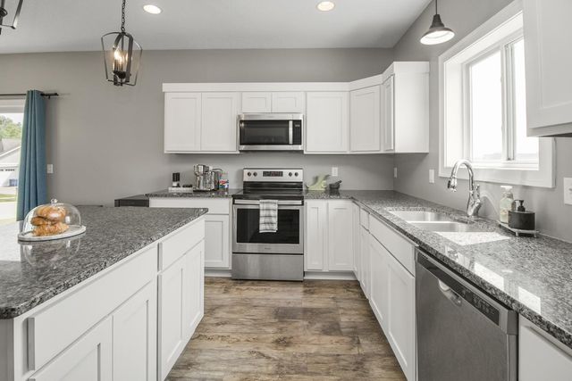 1114 Susan Lane, Roberts, WI 54023
