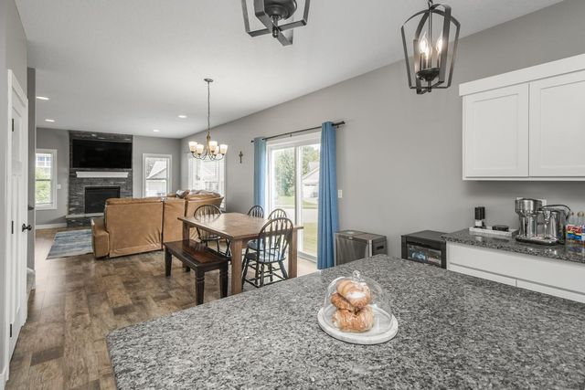 1114 Susan Lane, Roberts, WI 54023