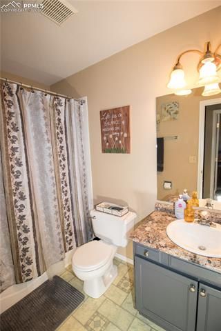 560 N Robinson Avenue, Florence, CO 81226