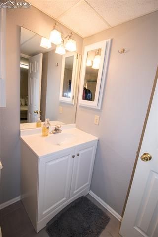 560 N Robinson Avenue, Florence, CO 81226