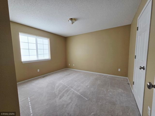 11003 57th Street NE, Albertville, MN 55301