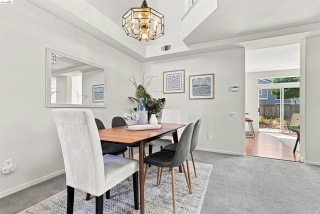 24 Southwind Cir, Richmond, CA 94804
