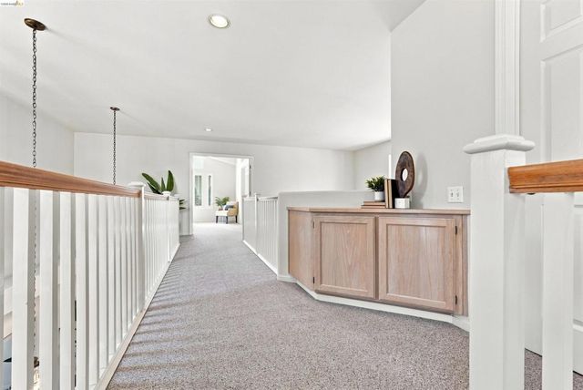 24 Southwind Cir, Richmond, CA 94804