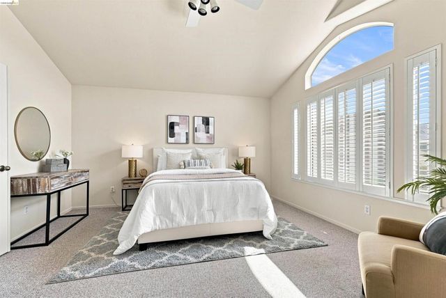 24 Southwind Cir, Richmond, CA 94804