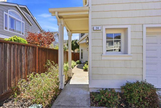24 Southwind Cir, Richmond, CA 94804