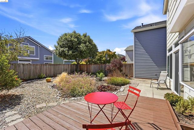 24 Southwind Cir, Richmond, CA 94804
