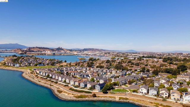 24 Southwind Cir, Richmond, CA 94804