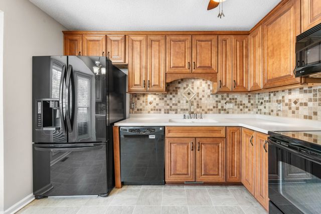 182 Cummings Creek Rd, Clarksville, TN 37042