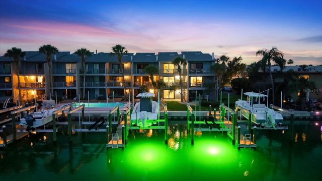 11835 3RD STREET E, Treasure Island, FL 33706