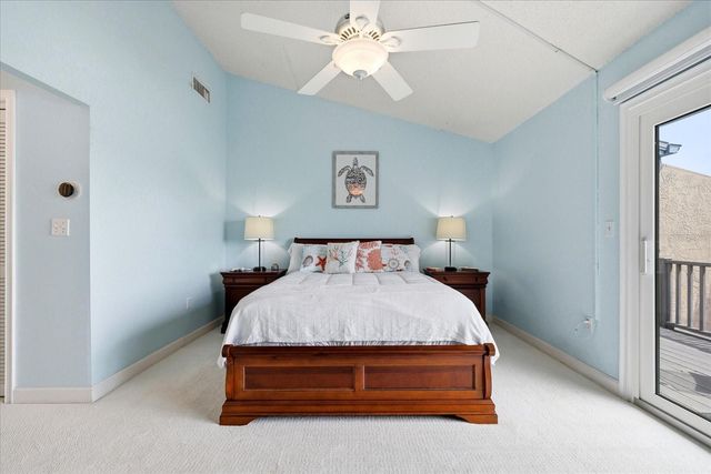 11835 3RD STREET E, Treasure Island, FL 33706
