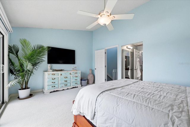 11835 3RD STREET E, Treasure Island, FL 33706