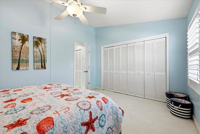 11835 3RD STREET E, Treasure Island, FL 33706
