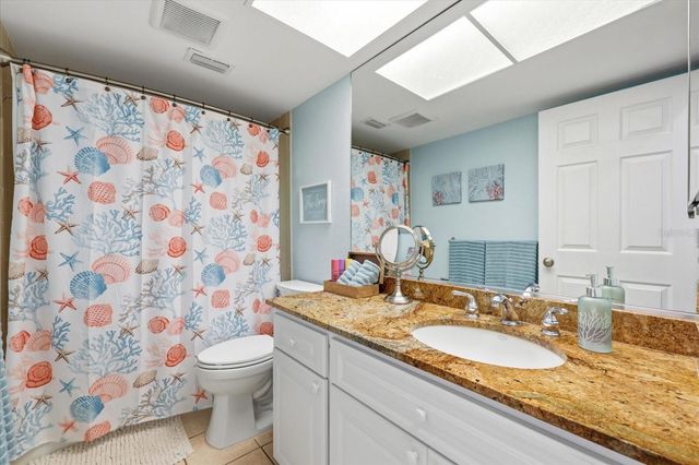 11835 3RD STREET E, Treasure Island, FL 33706