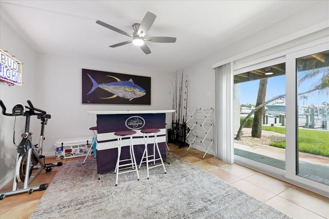 11835 3RD STREET E, Treasure Island, FL 33706