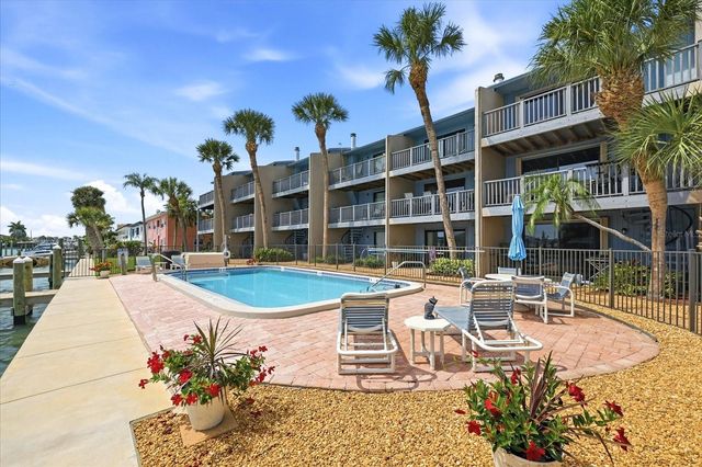 11835 3RD STREET E, Treasure Island, FL 33706