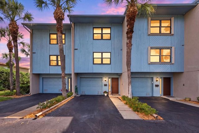 11835 3RD STREET E, Treasure Island, FL 33706