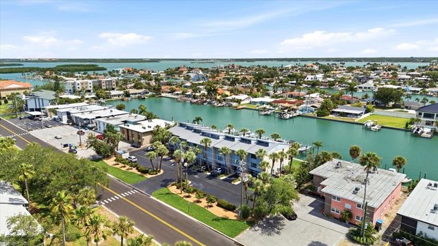 11835 3RD STREET E, Treasure Island, FL 33706