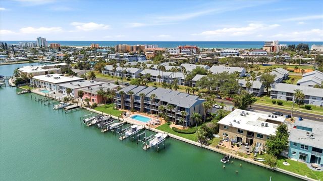 11835 3RD STREET E, Treasure Island, FL 33706