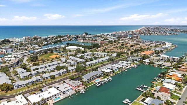 11835 3RD STREET E, Treasure Island, FL 33706