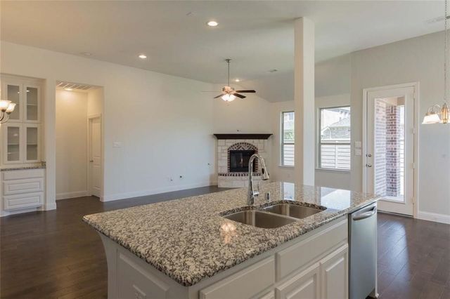 867 Forest Street, Little Elm, TX 76227