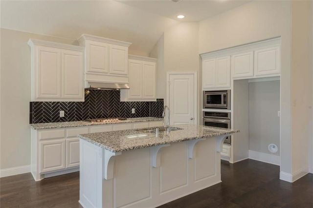 867 Forest Street, Little Elm, TX 76227