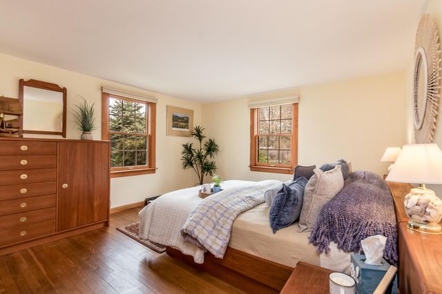 9 Mansfield Avenue, Marstons Mills, MA 02648