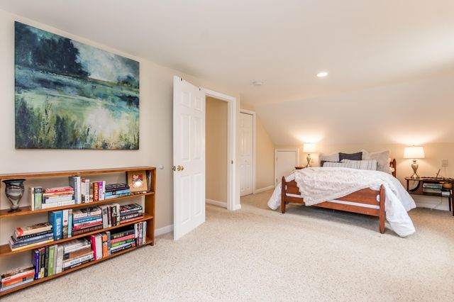 9 Mansfield Avenue, Marstons Mills, MA 02648