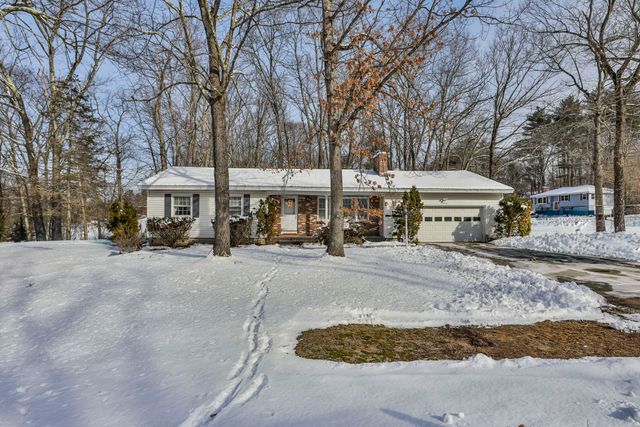 8 Prince Drive, Hudson, NH 03051