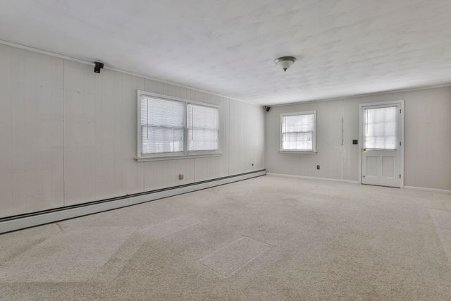 8 Prince Drive, Hudson, NH 03051