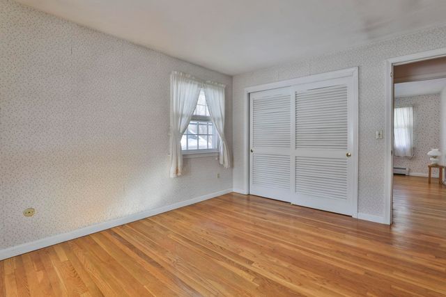 8 Prince Drive, Hudson, NH 03051