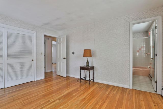 8 Prince Drive, Hudson, NH 03051