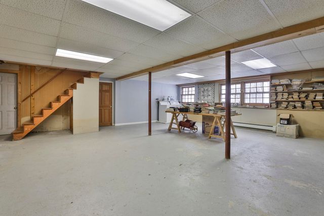 8 Prince Drive, Hudson, NH 03051