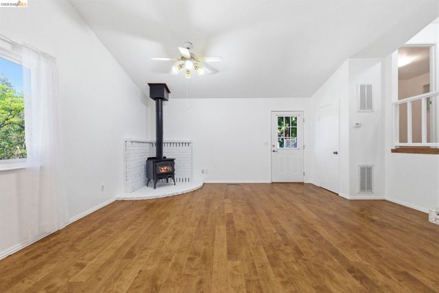 22462 E Rhine River Dr, Sonora, CA 95370