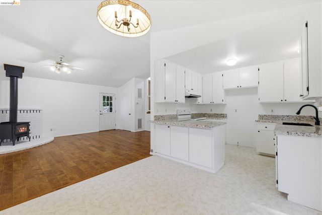 22462 E Rhine River Dr, Sonora, CA 95370