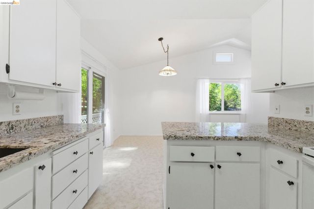 22462 E Rhine River Dr, Sonora, CA 95370