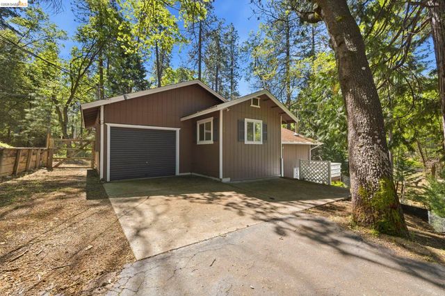 22462 E Rhine River Dr, Sonora, CA 95370